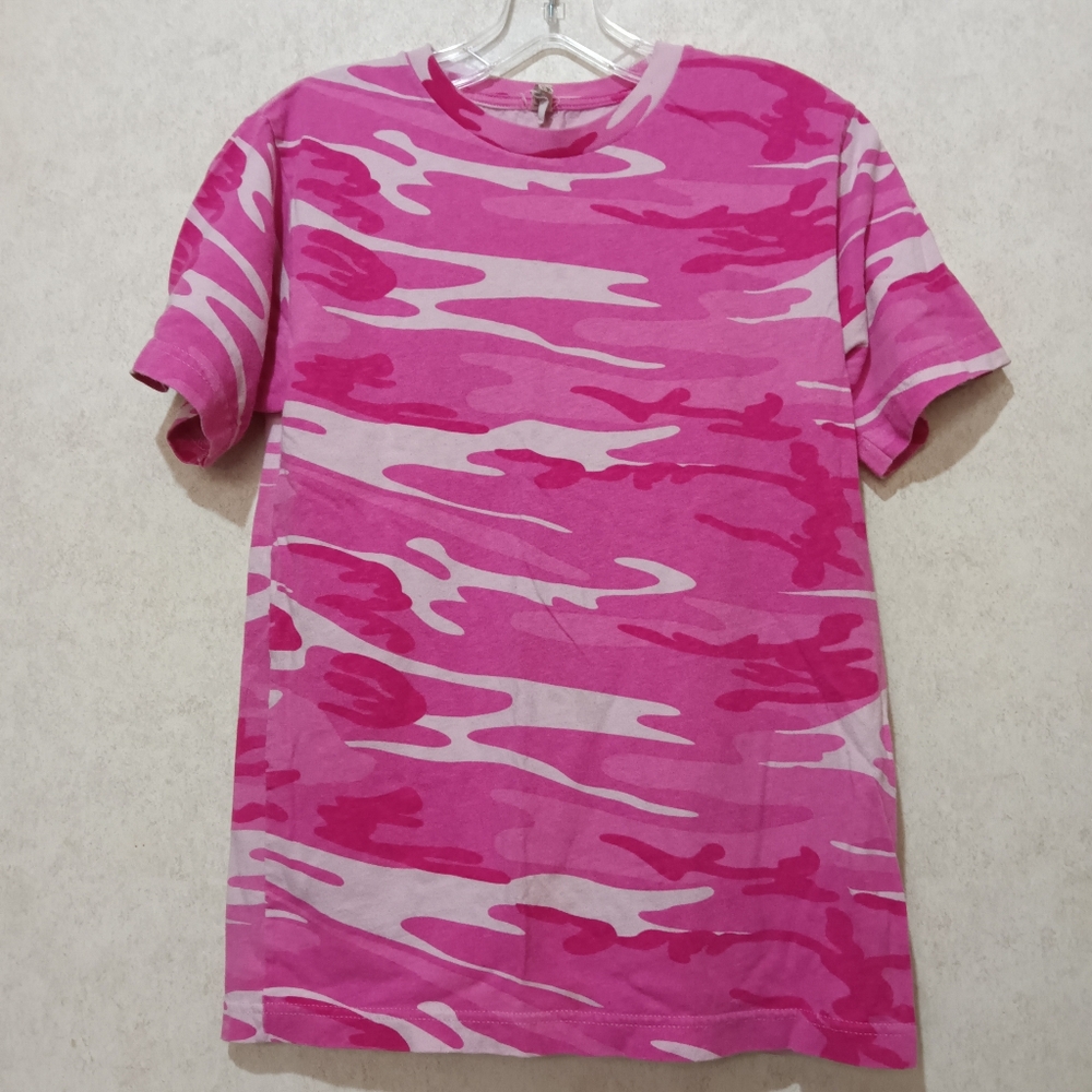 Code Five pink camouflage short sleeve t-shirt size small